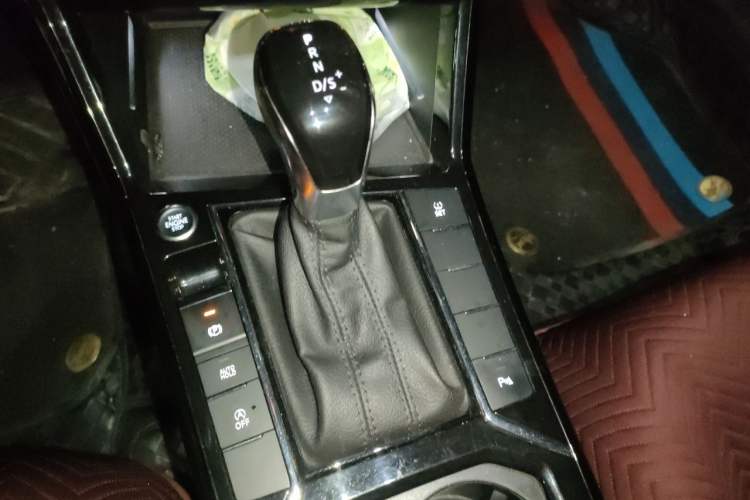 Used Volkswagen Passat 2019 330TSI Elite Edition China V Standard Gear Lever