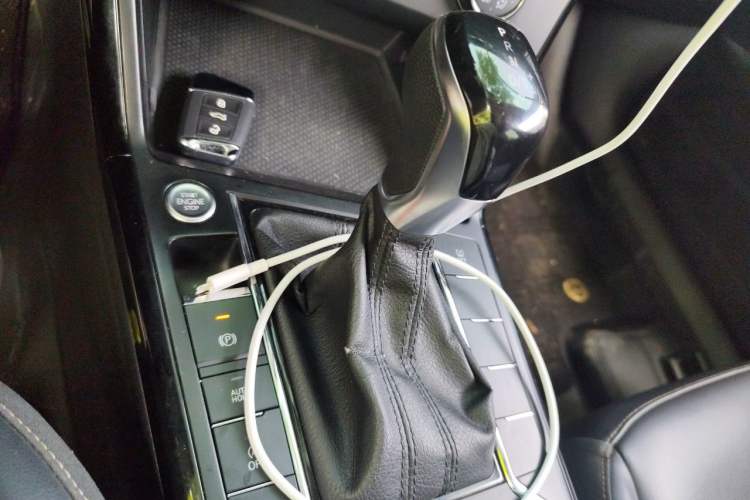Used Volkswagen Passat 2019 280TSI Business Edition China VI Gear Lever