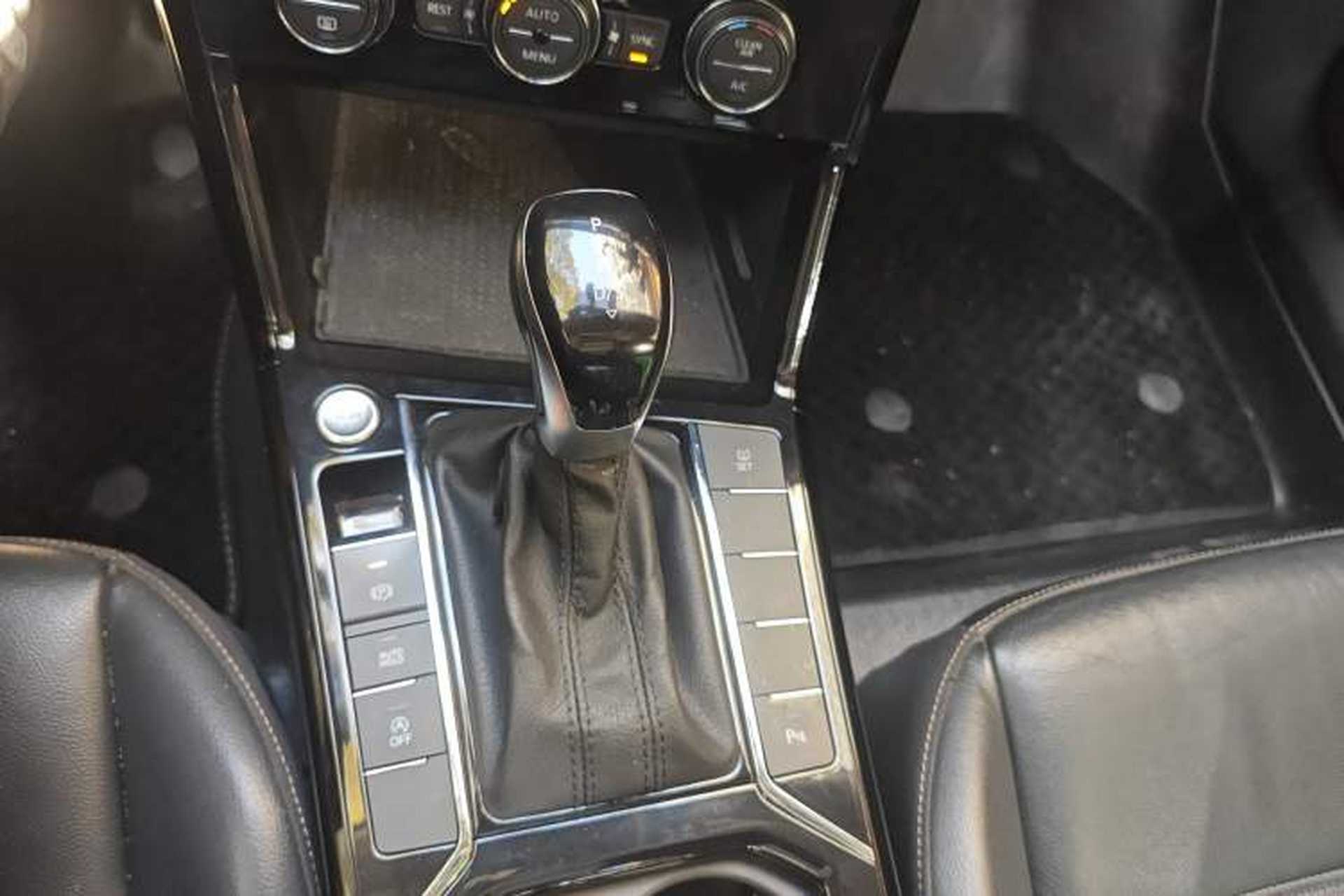 Used Volkswagen Passat 2019 330TSI Elite Edition China V Standard Gear Lever