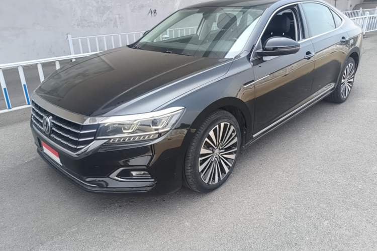 Used Volkswagen Passat 2019 330TSI Luxury Edition China VI Standard Guazi used car, China used car export, Used car for sale, Used Volkswagen cars, Cheapest cars for sale
