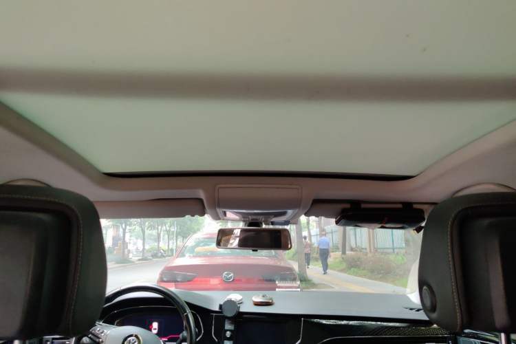 Used Volkswagen Passat 2019 380TSI Luxury Edition China VI Standard Headliner