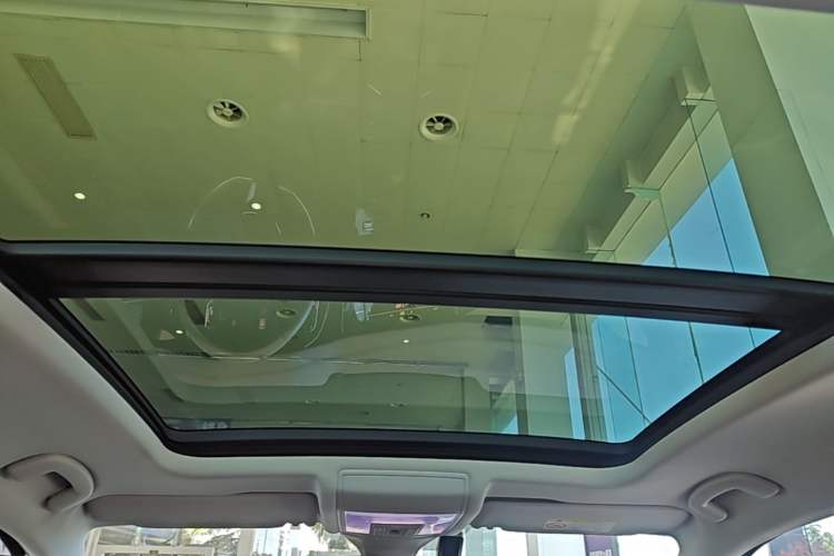 Used Volkswagen Passat 2019 330TSI Prestige Edition China VI Standard Headliner