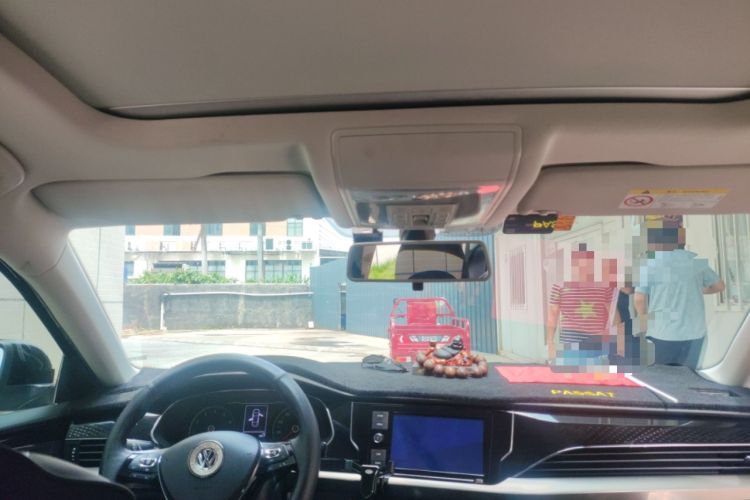 Used Volkswagen Passat 2019 330TSI Elite Edition China VI Headliner