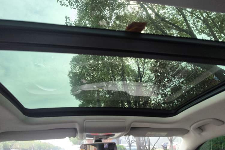 Used Volkswagen Passat 2019 330TSI Luxury Edition China VI Standard Headliner