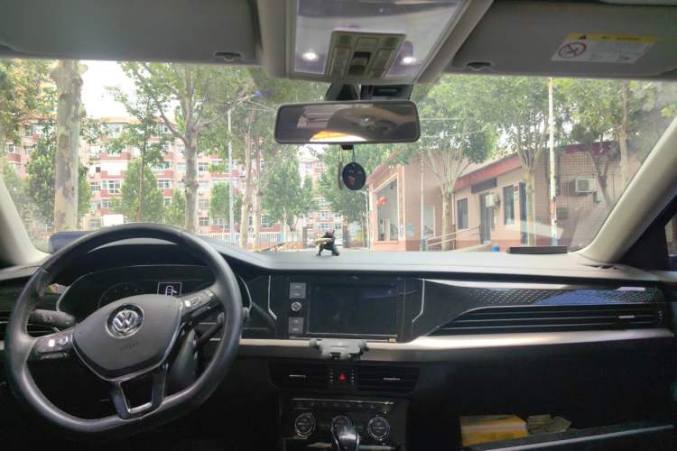 Used Volkswagen Passat 2019 330TSI Elite Edition China VI Headliner
