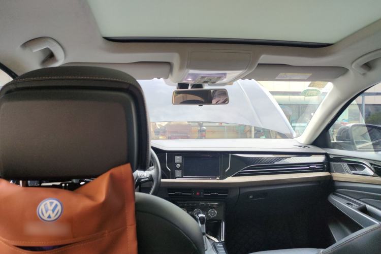 Used Volkswagen Passat 2019 330TSI Luxury Edition China VI Standard Headliner