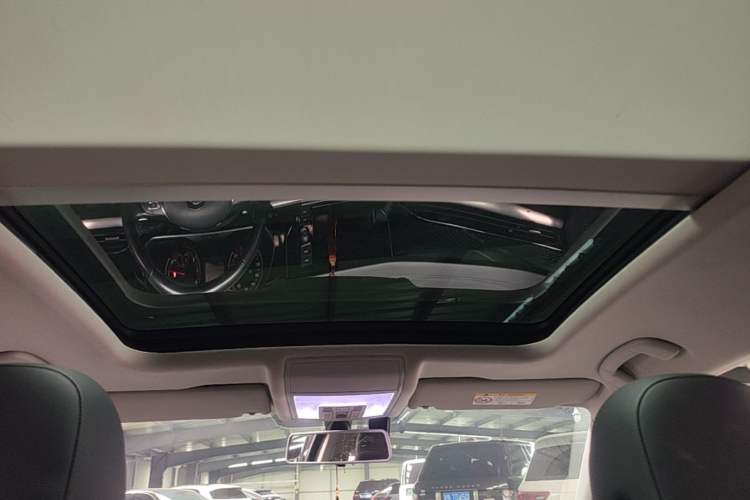 Used Volkswagen Passat 2019 330TSI Elite Edition China VI Headliner