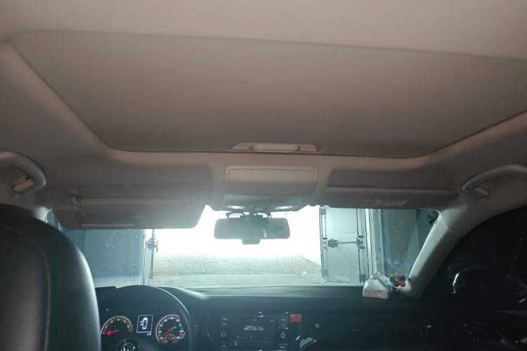 Used Volkswagen Passat 2019 280TSI Business Edition China VI Headliner