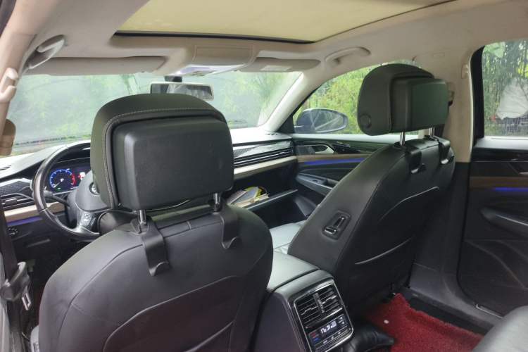 Used Volkswagen Passat 2019 330TSI Luxury Edition China VI Standard Headliner
