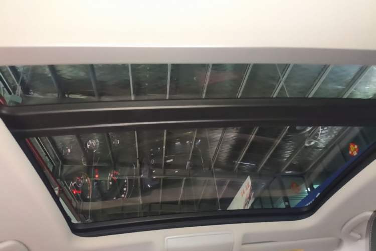 Used Volkswagen Passat 2019 330TSI Elite Edition China VI Headliner