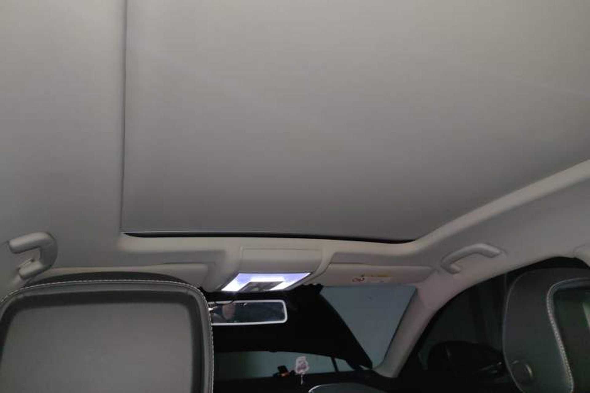 Used Volkswagen Passat 2019 330TSI Luxury Edition China VI Standard Headliner
