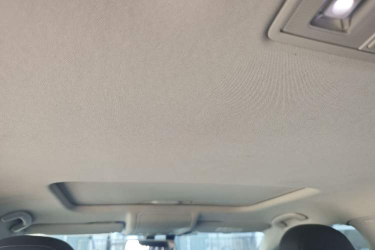 Used Volkswagen Passat 2019 280TSI Elite Edition China VI Standard Headliner