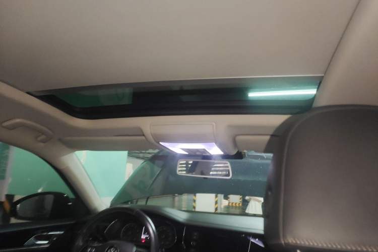 Used Volkswagen Passat 2019 330TSI Elite Edition China V Standard Headliner
