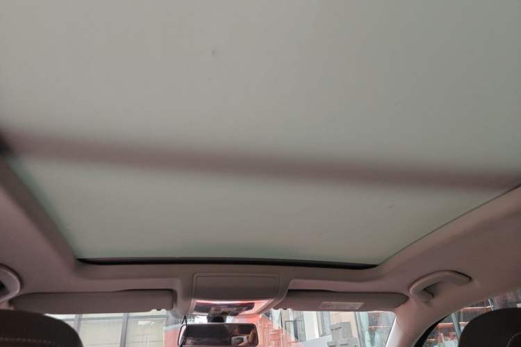 Used Volkswagen Passat 2019 330TSI Luxury Edition China VI Standard Headliner