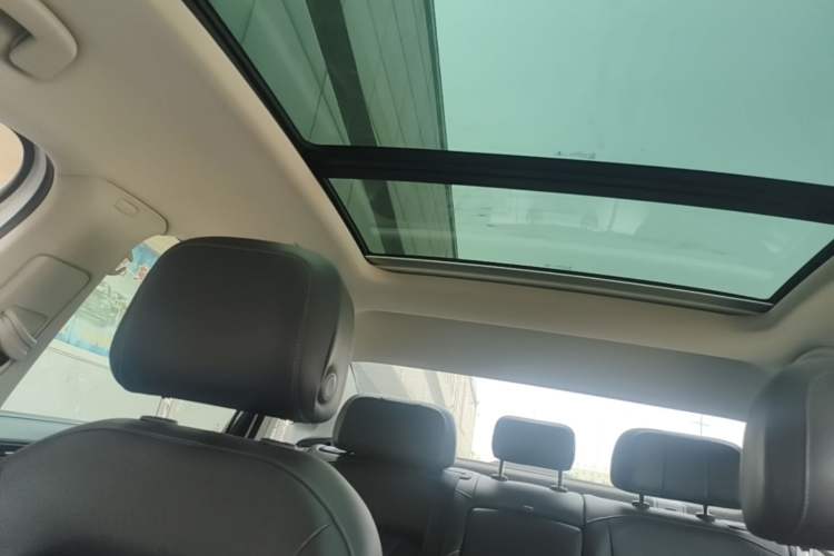 Used Volkswagen Passat 2019 330TSI Luxury Edition China VI Standard Headliner