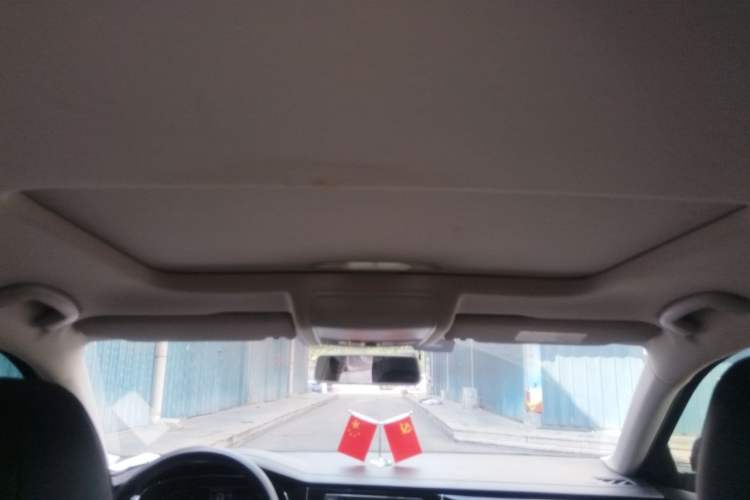 Used Volkswagen Passat 2019 280TSI Business Edition China VI Headliner