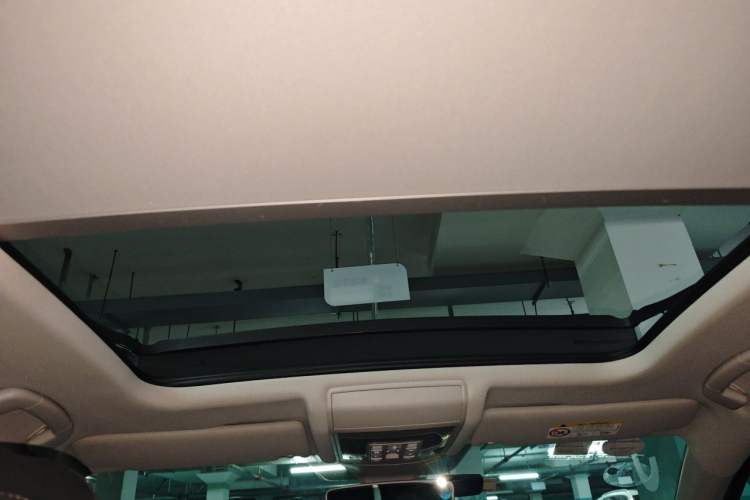Used Volkswagen Passat 2019 330TSI Prestige Edition China VI Standard Headliner