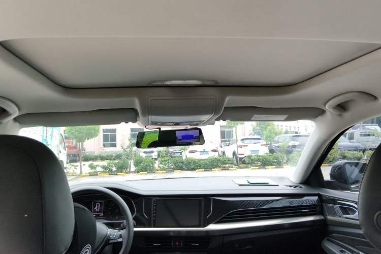 Used Volkswagen Passat 2019 280TSI Business Edition China VI Headliner