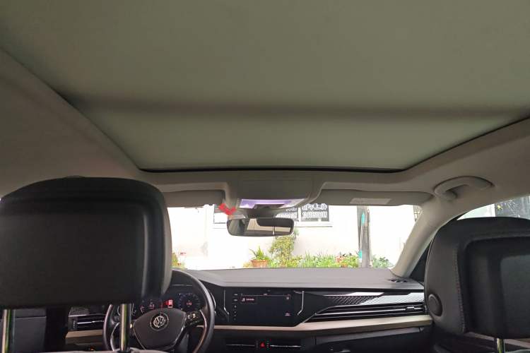 Used Volkswagen Passat 2019 330TSI Prestige Edition China VI Standard Headliner