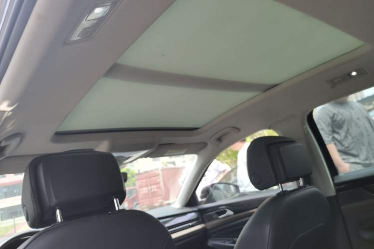 Used Volkswagen Passat 2019 330TSI Prestige Edition China V Standard Headliner
