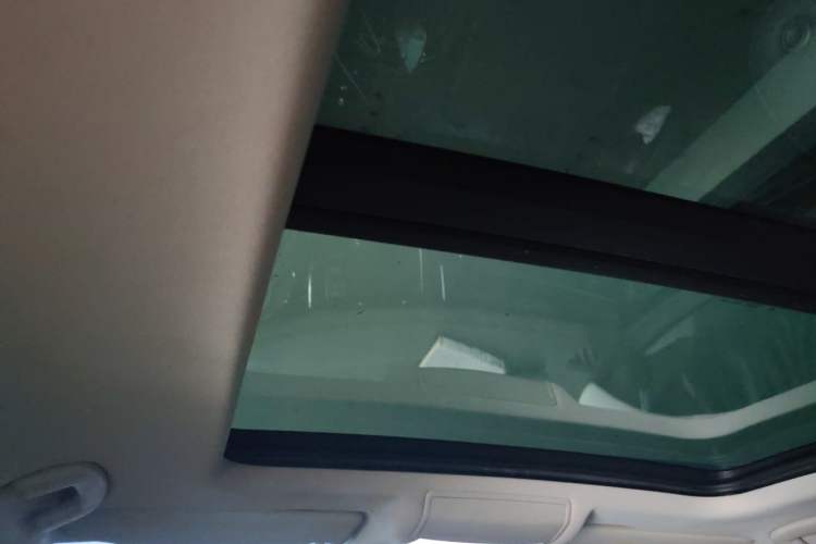 Used Volkswagen Passat 2019 330TSI Elite Edition China VI Headliner