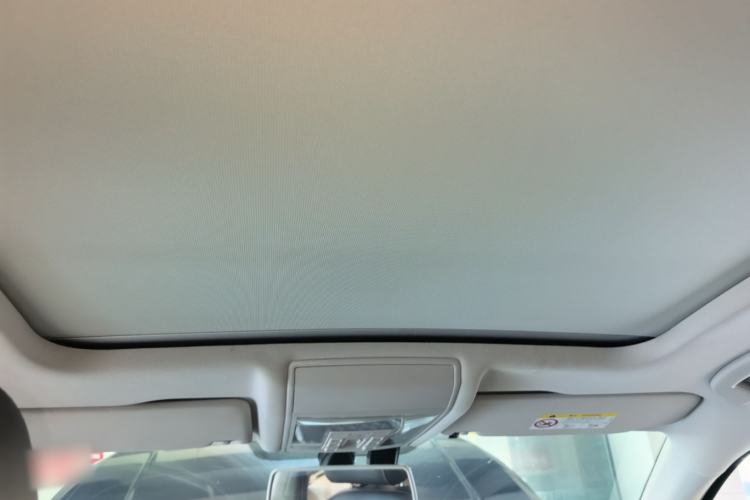 Used Volkswagen Passat 2019 330TSI Luxury Edition China VI Standard Headliner