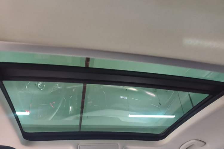 Used Volkswagen Passat 2019 330TSI Elite Edition China VI Headliner