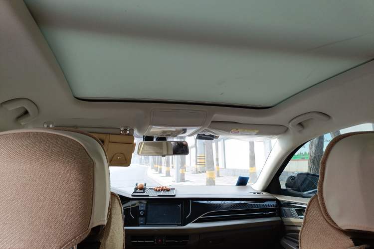 Used Volkswagen Passat 2019 330TSI Luxury Edition China VI Standard Headliner