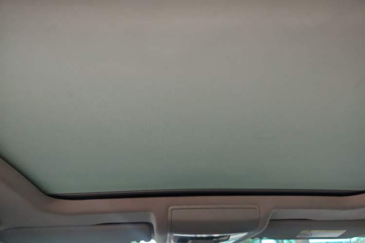 Used Volkswagen Passat 2019 330TSI Luxury Edition China VI Standard Headliner