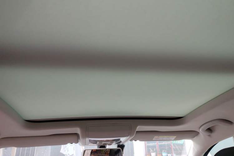 Used Volkswagen Passat 2019 330TSI Luxury Edition China VI Standard Headliner