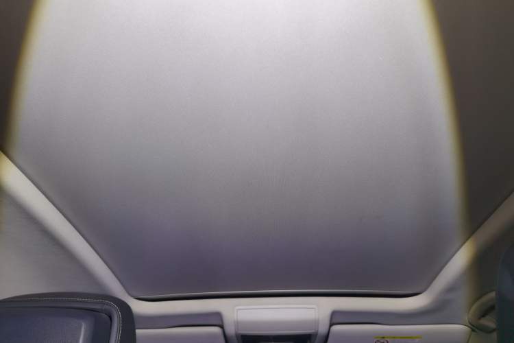 Used Volkswagen Passat 2019 330TSI Luxury Edition China VI Standard Headliner