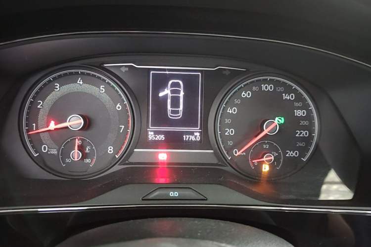 Used Volkswagen Passat 2019 330TSI Elite Edition China VI Instrument Cluster