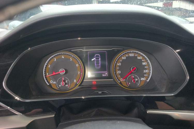 Used Volkswagen Passat 2019 280TSI Business Edition China VI Instrument Cluster
