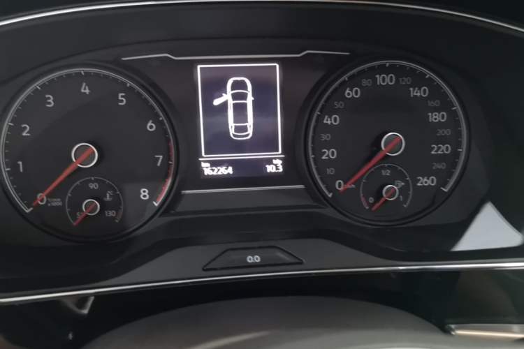 Used Volkswagen Passat 2019 330TSI Elite Edition China VI Instrument Cluster