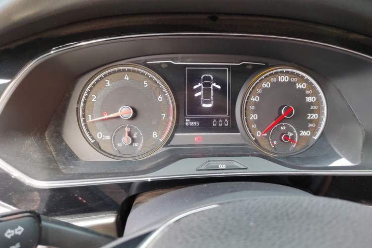 Used Volkswagen Passat 2019 330TSI Elite Edition China VI Instrument Cluster