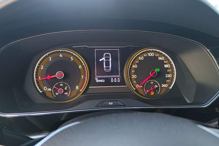 Used Volkswagen Passat 2019 330TSI Elite Edition China VI Instrument Cluster