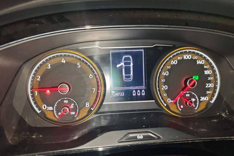 Used Volkswagen Passat 2019 330TSI Elite Edition China VI Instrument Cluster