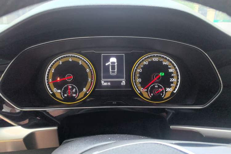 Used Volkswagen Passat 2019 330TSI Elite Edition China VI Instrument Cluster