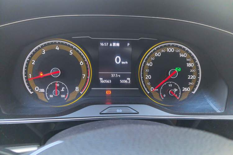 Used Volkswagen Passat 2019 330TSI Elite Edition China VI Instrument Cluster