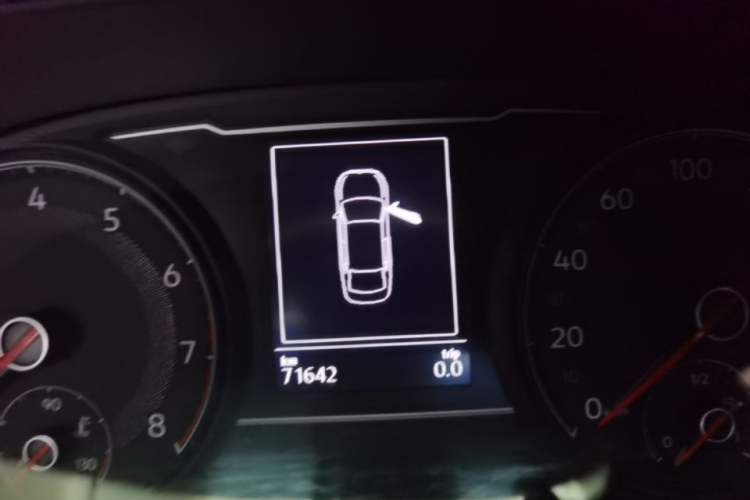 Used Volkswagen Passat 2019 280TSI Business Edition China VI Instrument Cluster
