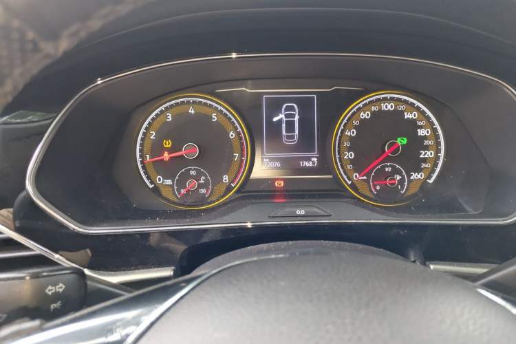 Used Volkswagen Passat 2019 330TSI Elite Edition China VI Instrument Cluster