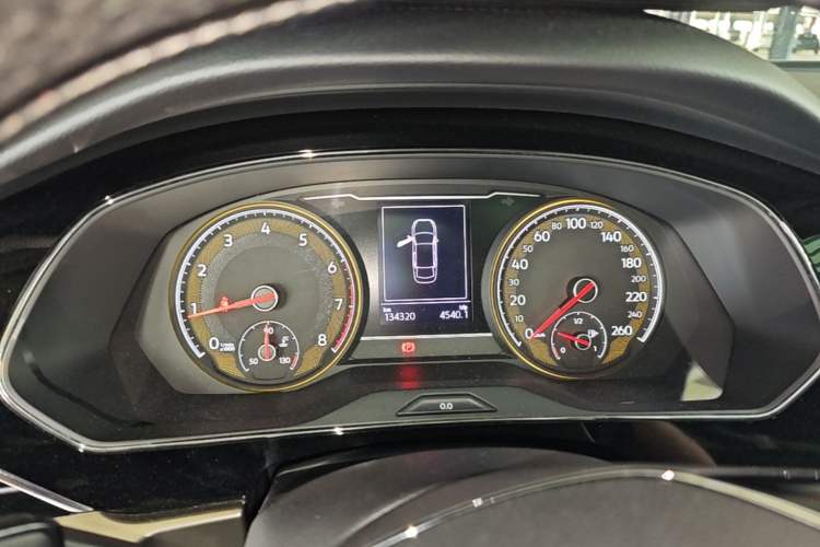 Used Volkswagen Passat 2019 330TSI Elite Edition China VI Instrument Cluster