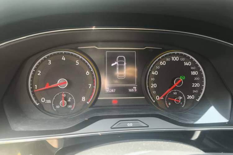 Used Volkswagen Passat 2019 330TSI Elite Edition China VI Instrument Cluster