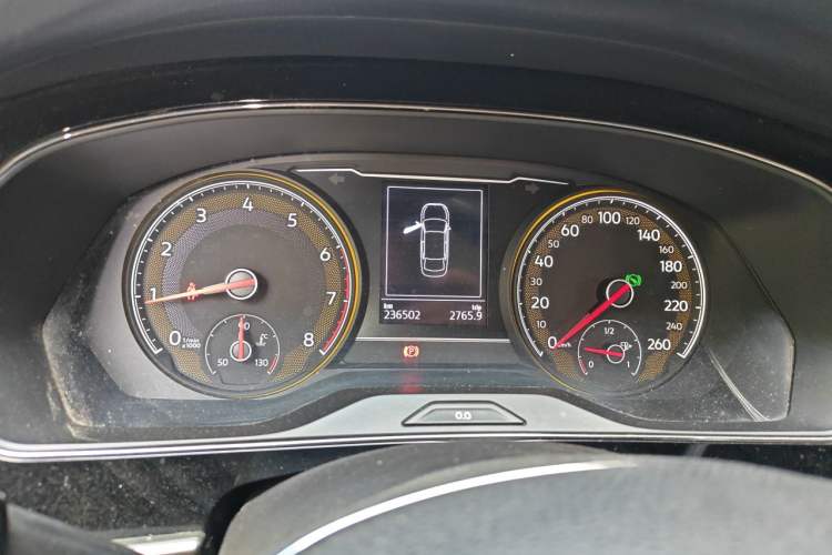 Used Volkswagen Passat 2019 330TSI Elite Edition China VI Instrument Cluster
