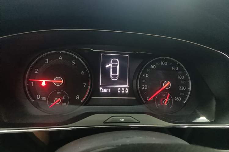 Used Volkswagen Passat 2019 330TSI Elite Edition China VI Instrument Cluster