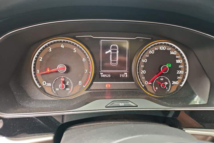 Used Volkswagen Passat 2019 280TSI Business Edition China VI Instrument Cluster