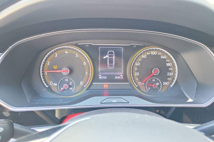 Used Volkswagen Passat 2019 280TSI Business Edition China VI Instrument Cluster