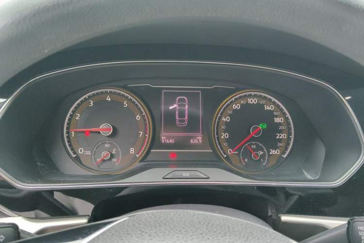 Used Volkswagen Passat 2019 280TSI Business Edition China VI Instrument Cluster