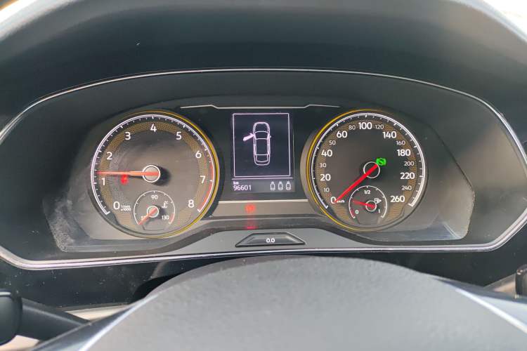 Used Volkswagen Passat 2019 330TSI Elite Edition China VI Instrument Cluster