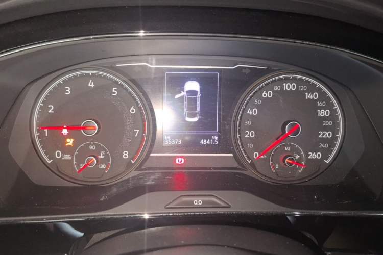 Used Volkswagen Passat 2019 280TSI Business Edition China VI Instrument Cluster